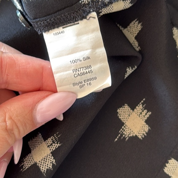 Madewell 100% silk black cream cross tank top blouse size XS EUC - Picture 5 of 6